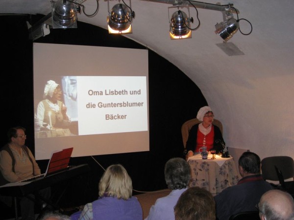 Foto der Oma Lisbeth im Museumskeller